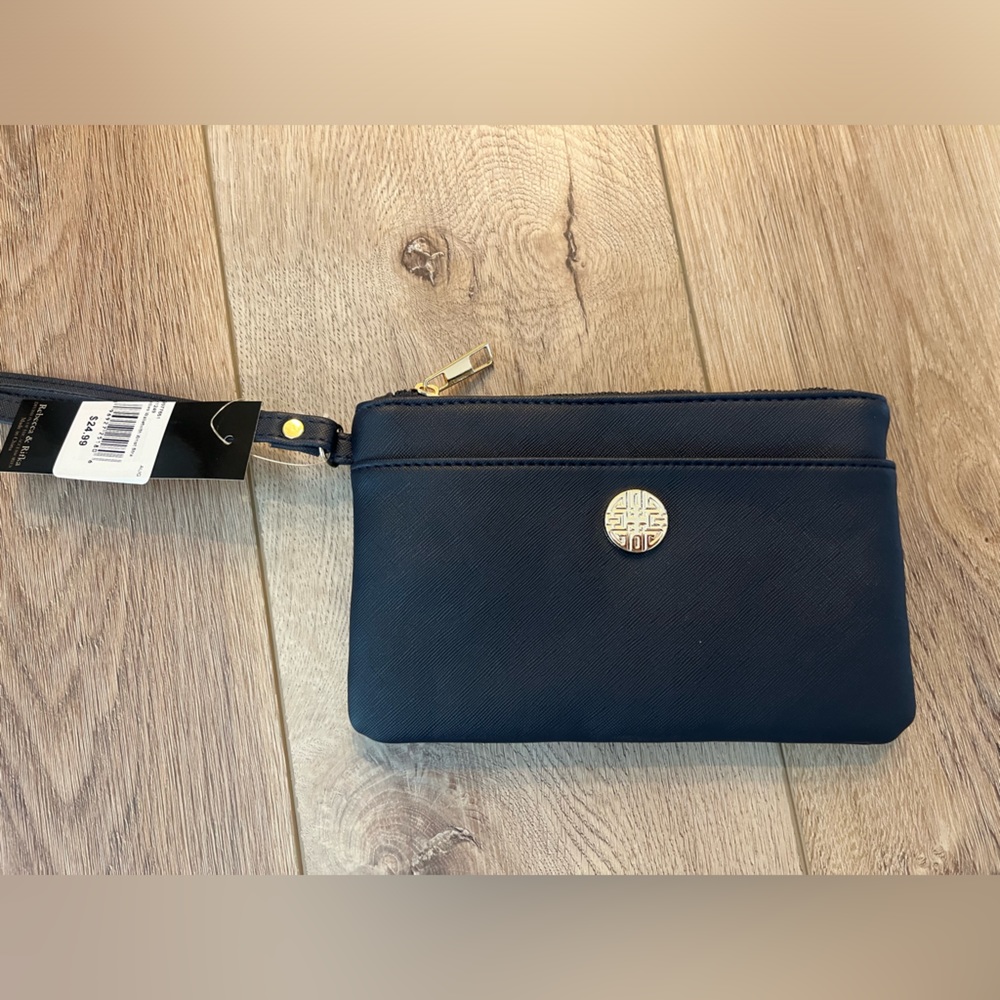 🥰Rebecca & Ritka Wristlet